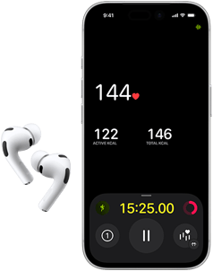 AirPods Pro 3, egy iPhone 17 Pro kijelzőjének alsó fele, a pulzusszámot megjelenítő Fitnesz app