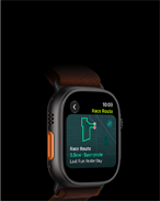 Apple Watch Ultra 4, fekete titántok, Versenyútvonal funkció egy futóútvonal térképével, bal oldali nézet, Művelet gomb, burgundi színű Alpesi pánt