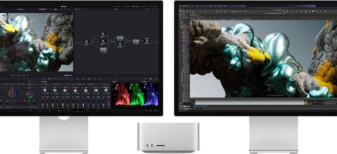 Studio Display és Studio Display XDR monitor, egy-egy a Mac Studio két oldalán, a kijelzőkön művészi munka, 3D-modellkezelő szoftver és más eszközök