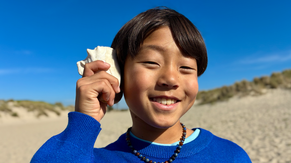 A 48 MP Fusion kamerával készült kép, a továbbfejlesztett portréfunkció működés közben, a kamera egy ember arcára fókuszál