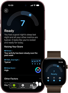 Fekete iPhone 18 Pro elölnézetből, a kijelzőn a Felkészültség 7-es pontszáma látható. A készülék egy barna színű Apple Watchhoz van párosítva, amely elölnézetből jelenik meg, és szintén a Felkészültség 7-es pontszámát mutatja