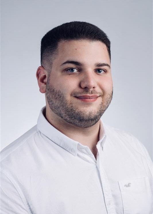 Bodó Kristóf B2B Representative