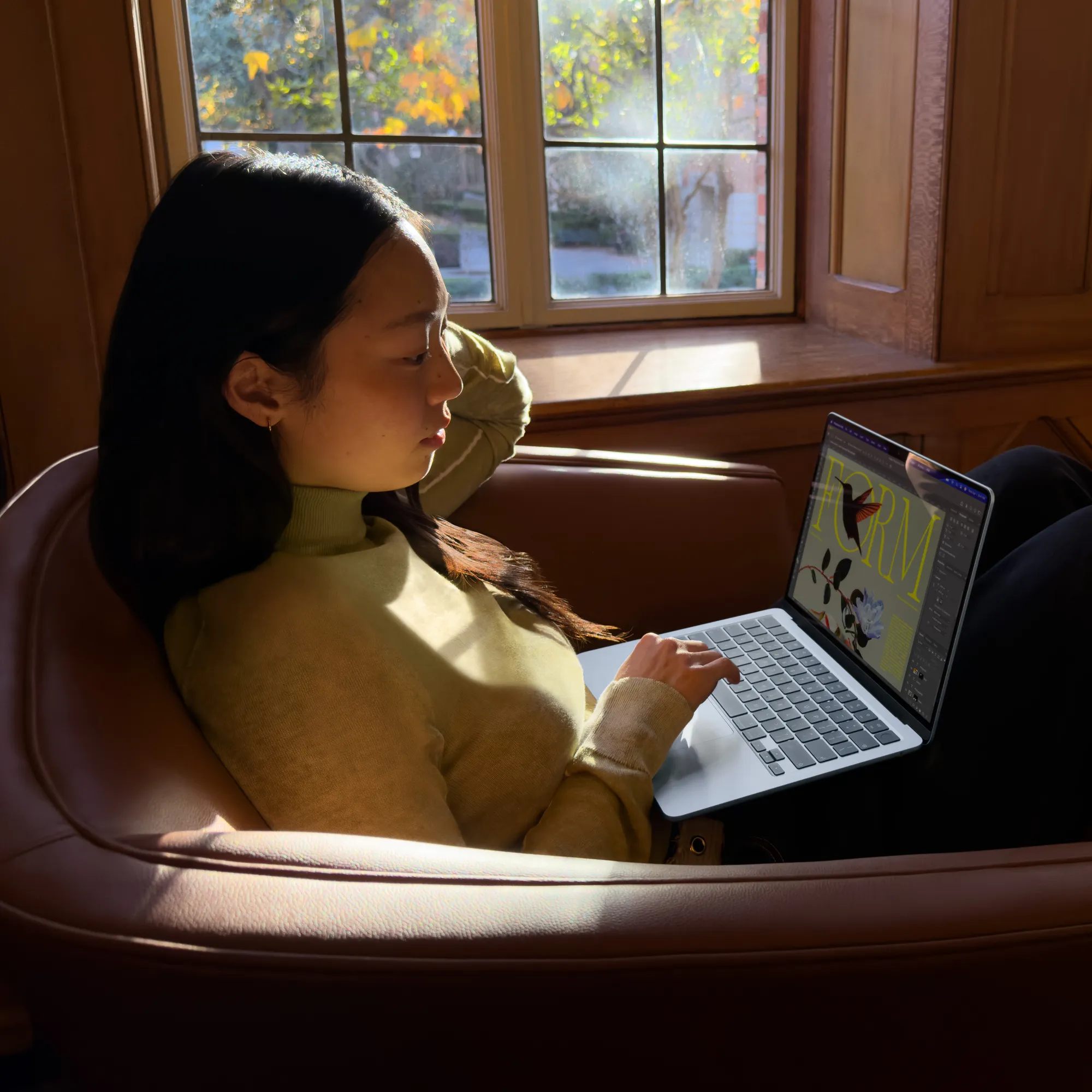 13 hüvelykes MacBook Air: M5 chip, 10-magos CPU, 10-magos GPU, 16GB RAM, 512GB SSD - ezüst