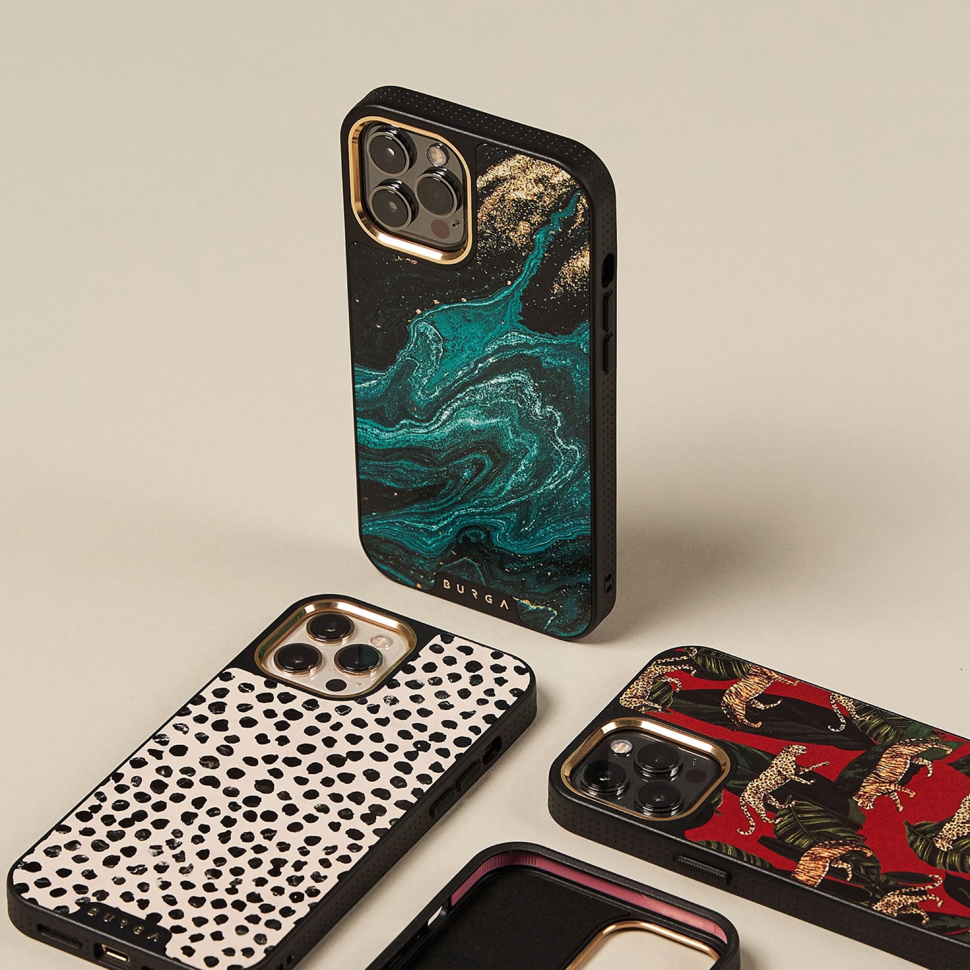 BURGA Elite MagSafe iPhone 15 tok - smaragd tenger