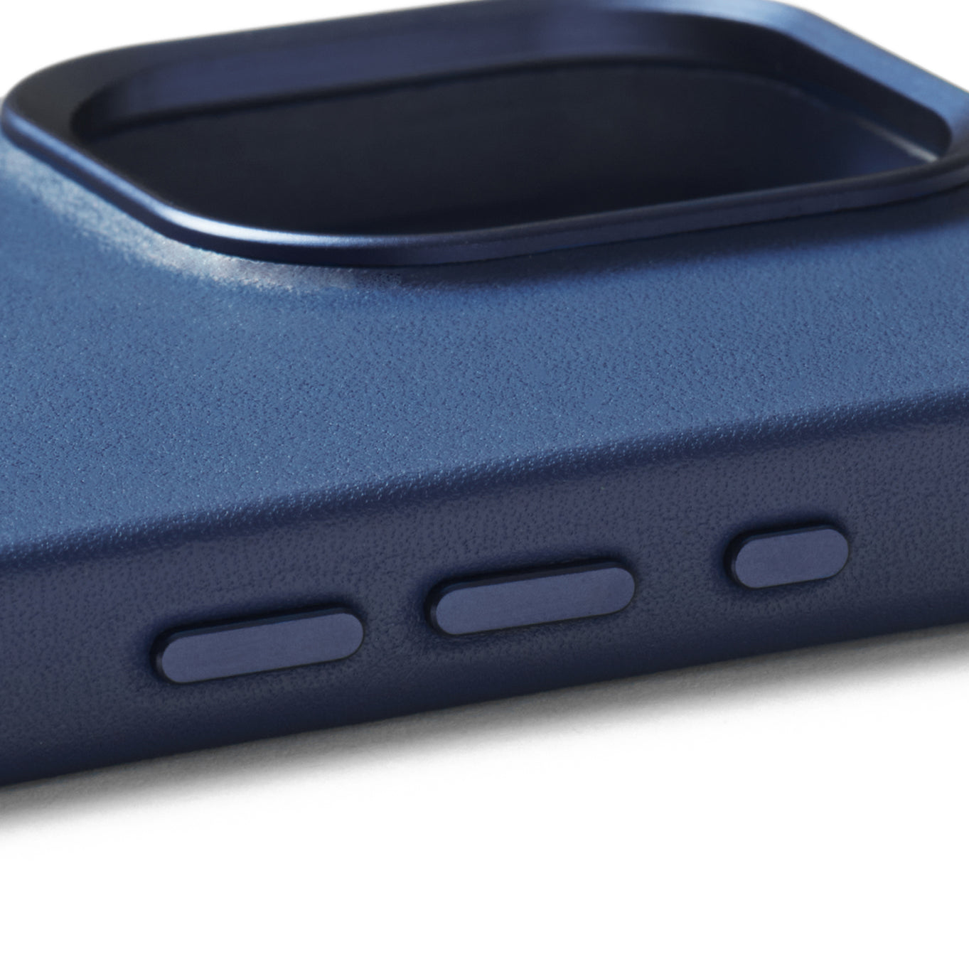 MUJJO iPhone 15 Pro Max bőrtok - monaco kék