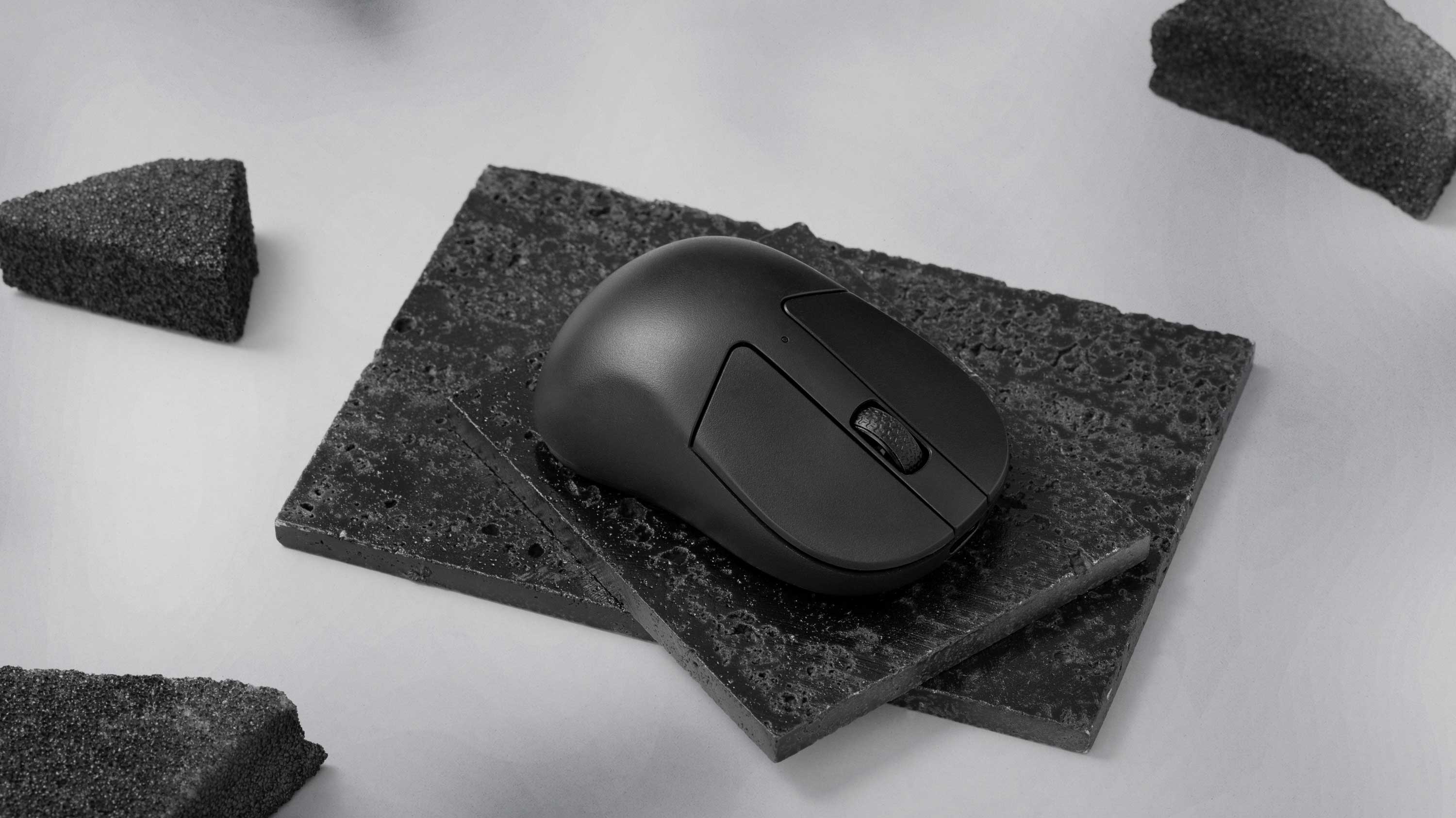 Keychron M4 optikai vezeték nélküli egér - fekete