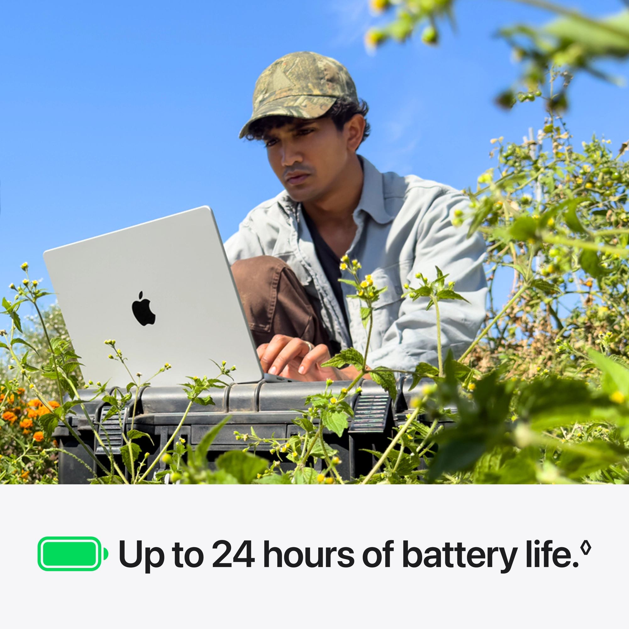 MacBook Pro 14": M6 chip, 12c CPU, 12c GPU, 24GB, 1TB SSD - ezüst