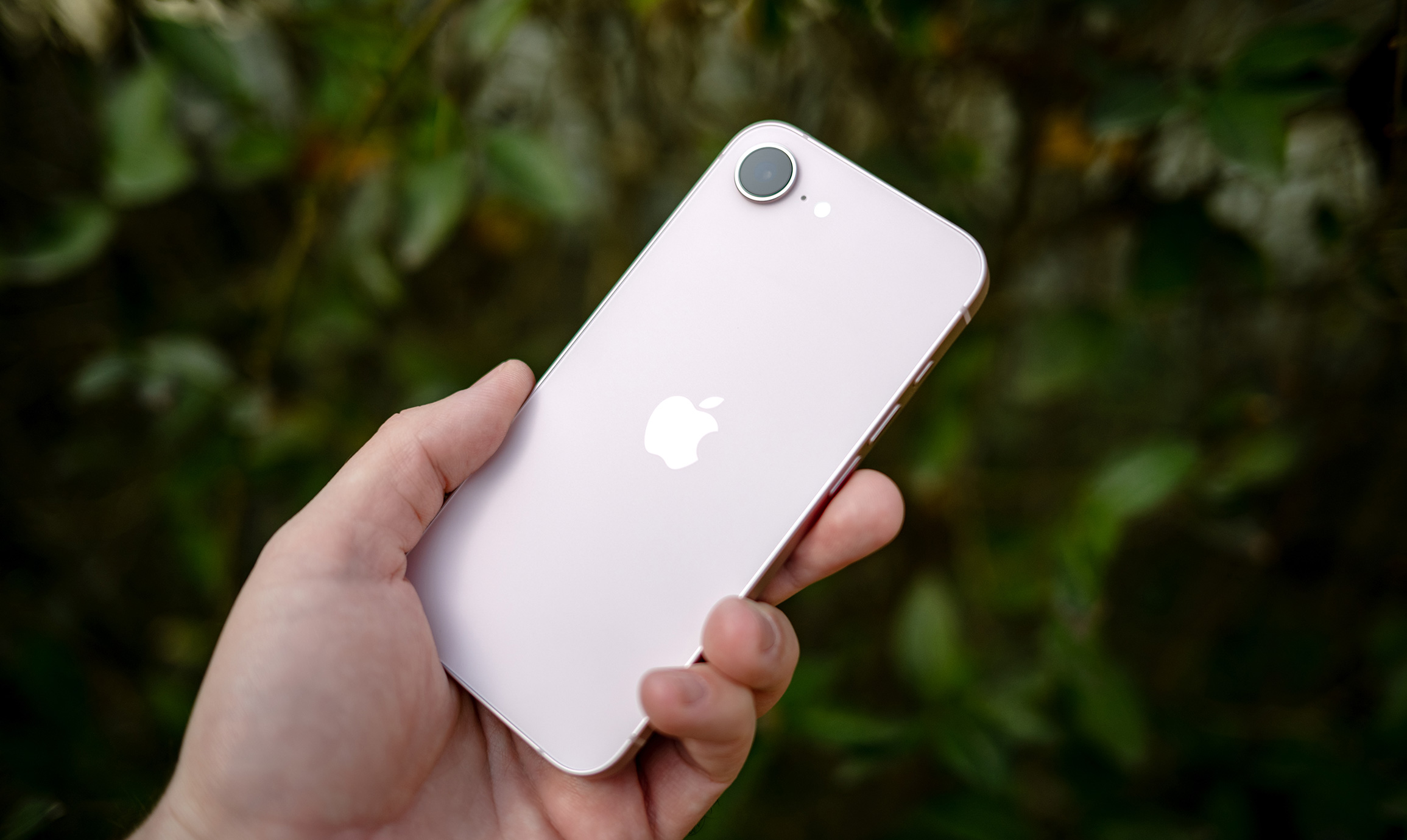 iPhone 17e rózsaszín színben